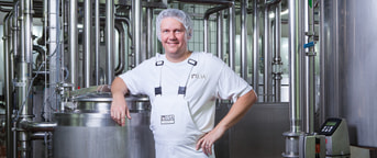 Mitarbeiter in der Molkerei Mitarbeiter in der Molkerei
